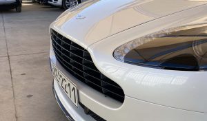 Aston Martin Vantage (9)