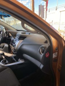 Nissan Navara Orange (30)