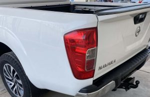 Nissan Navara White (7)