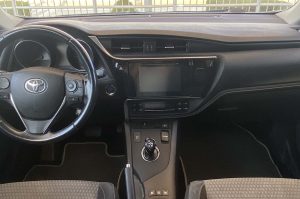 Toyota Auris Black (15)