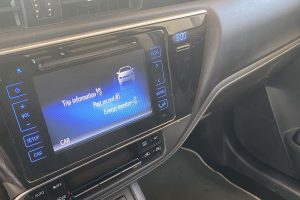Toyota Auris Black (9)