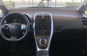 Toyota Auris Gray (12)