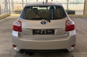 Toyota Auris Gray (7)