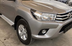 Toyota Hilux Gray (2)