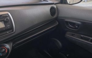 Toyota Yaris White (11)