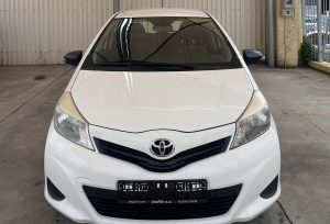Toyota Yaris White (2)