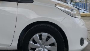 Toyota Yaris White (6)