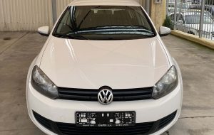 Volkswagen Golf White (1)