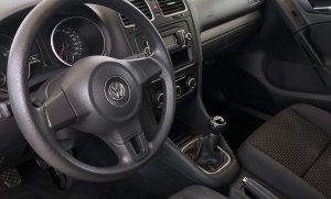Volkswagen Golf White (12)